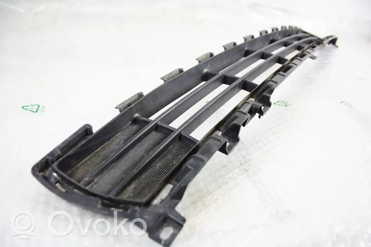 KIA Sportage Grille inférieure de pare-chocs avant 86569f1500