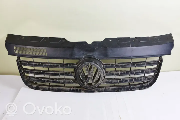 Volkswagen Multivan T5 Grotelės viršutinės 7h5807101