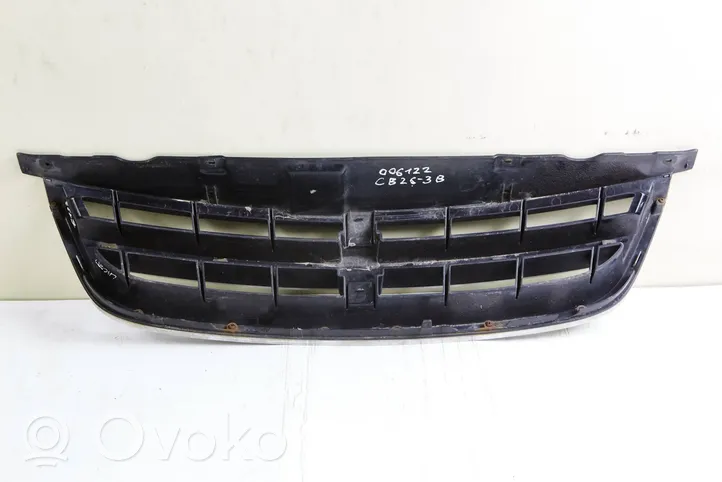 Chevrolet Nubira Maskownica / Grill / Atrapa górna chłodnicy 96469718