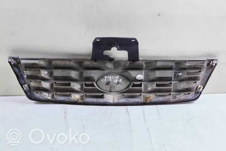 Hyundai Accent Maskownica / Grill / Atrapa górna chłodnicy 8636125620