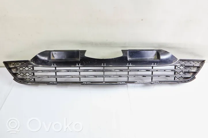 Honda CR-V Front bumper upper radiator grill 71121swwg0