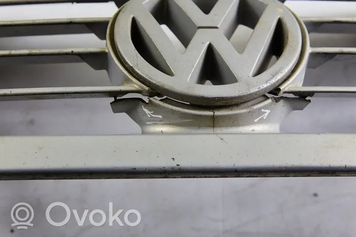 Volkswagen Sharan Maskownica / Grill / Atrapa górna chłodnicy 7M0853651