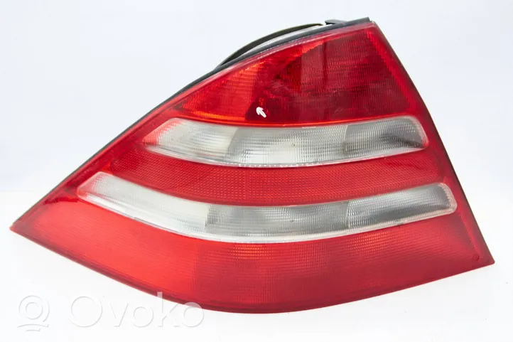 Mercedes-Benz S W220 Lampa tylna a2208200164