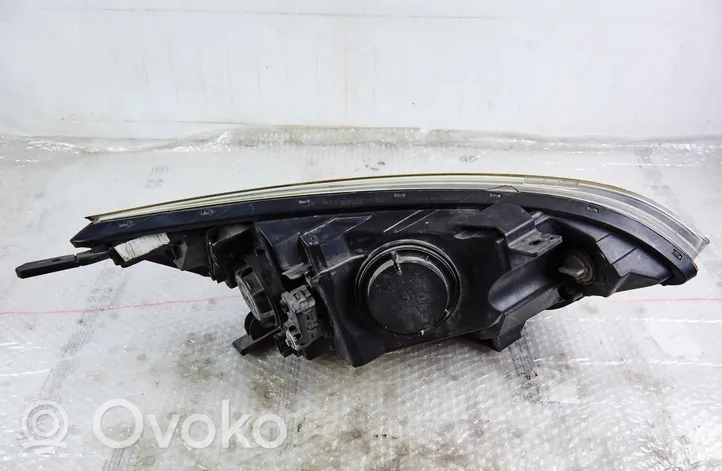 KIA Rio Lampa przednia 921011wxxx