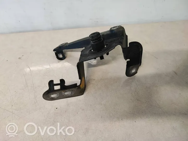 BMW X3 F25 Fender mounting bracket 7267327