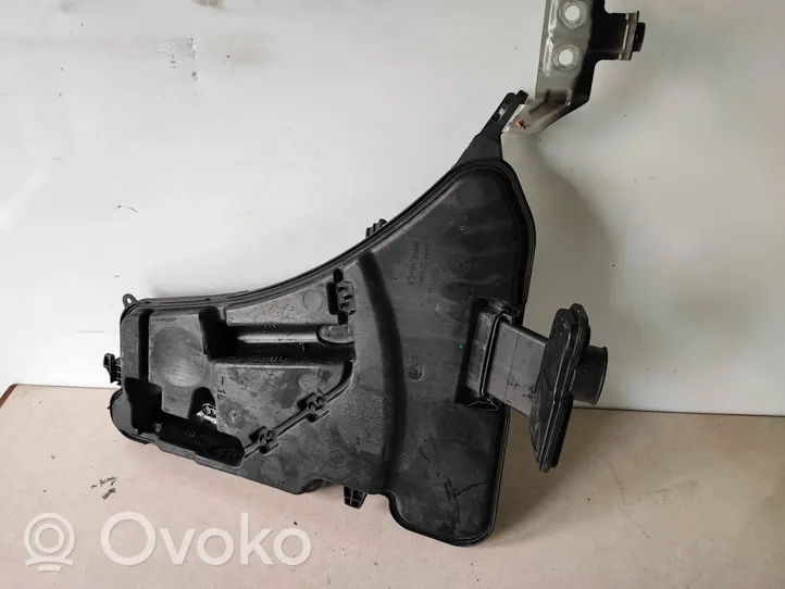 BMW 5 G30 G31 Serbatoio/vaschetta liquido lavavetri parabrezza 8071453