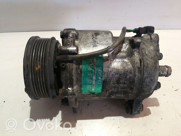 Volkswagen Polo Compressore aria condizionata (A/C) (pompa) 6N0820803B