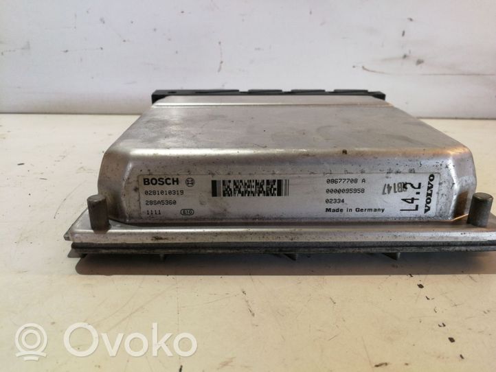 Volvo V70 Calculateur moteur ECU 08677708A