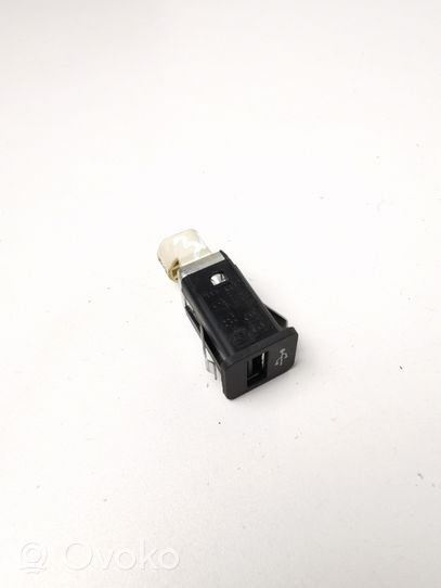 BMW 7 F01 F02 F03 F04 Connecteur/prise USB 61319167196