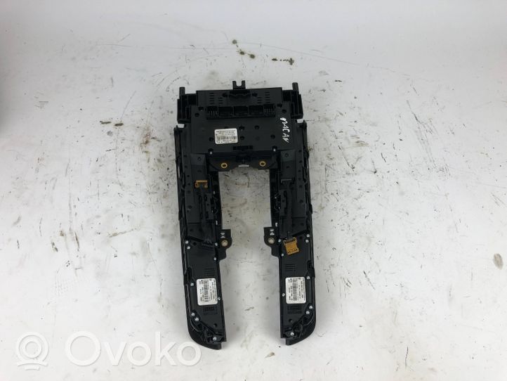 Porsche Macan A set of switches 95B907040AB