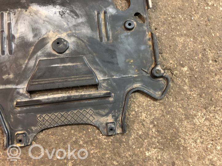 Audi RS5 Pārnesumkārbas apakšas aizsardzība 8F0863822G