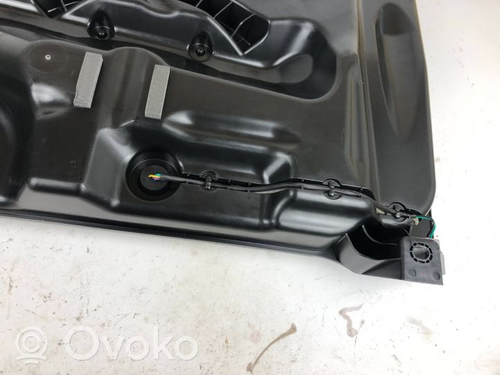 Maserati Levante Subwoofer-bassokaiutin 670100017