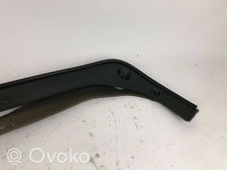 Maserati Levante Altro elemento di rivestimento bagagliaio/baule 670042062