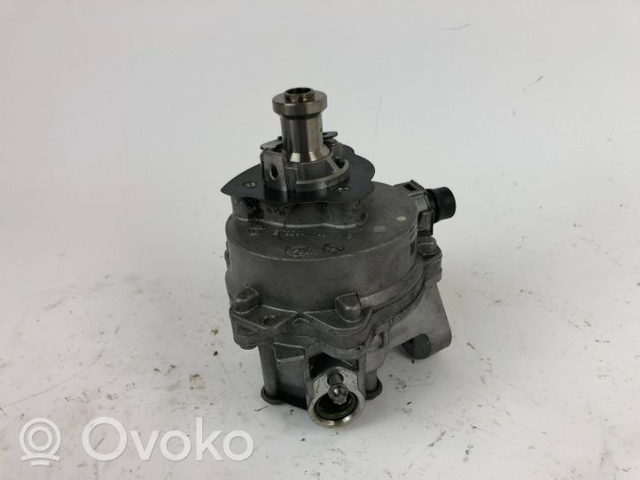 BMW X4 F26 Vacuum pump 8618897