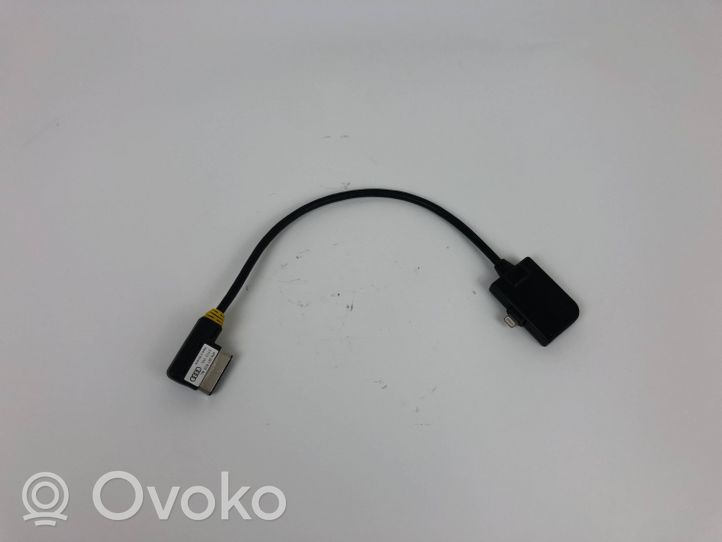 Audi A6 S6 C7 4G Gniazdo / Złącze USB 4F0051510AL