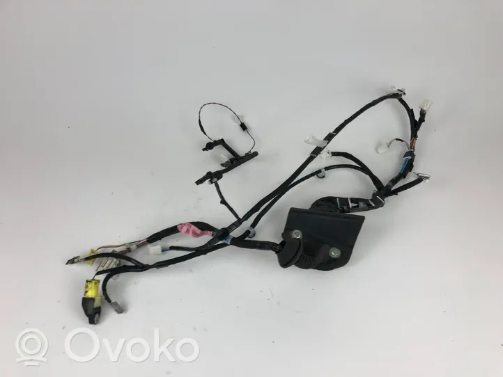 Toyota Mirai Faisceau de câblage de porte avant 8215262020