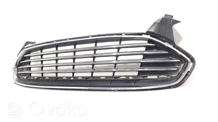 Ford Mondeo MK V Grille calandre supérieure de pare-chocs avant DS73815