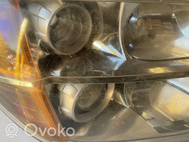 Honda Pilot I Lampa przednia 