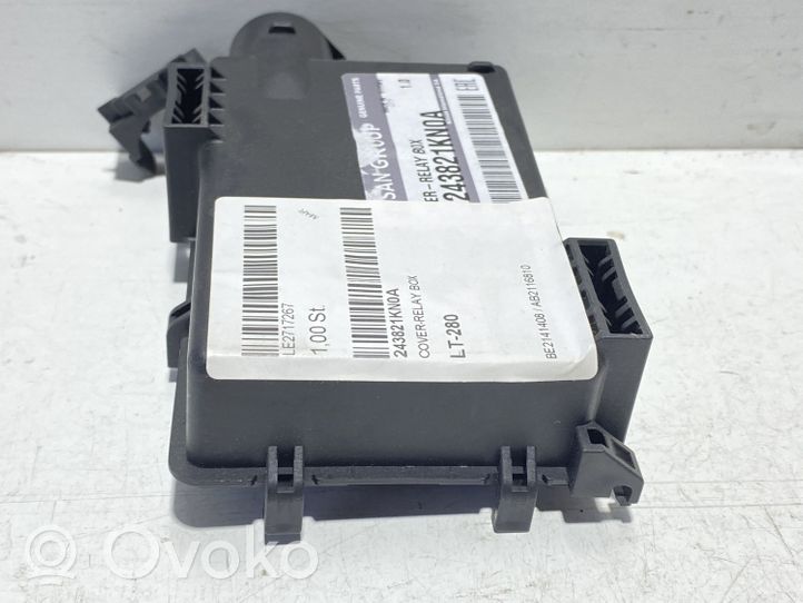 Nissan Juke I F15 Coperchio scatola dei fusibili 243821KN0A