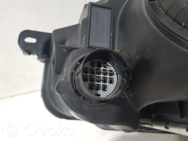 Jaguar XF X260 Lampa przednia GX6313W029EE