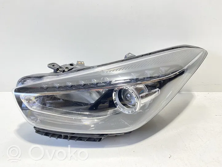 Hyundai i40 Lampa przednia 921013ZXXX