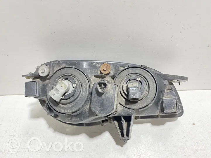 Toyota Corolla E100 Phare frontale 10077126