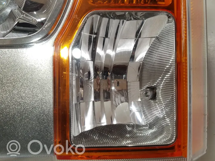 Land Rover Discovery 3 - LR3 Lampa przednia XBC500412