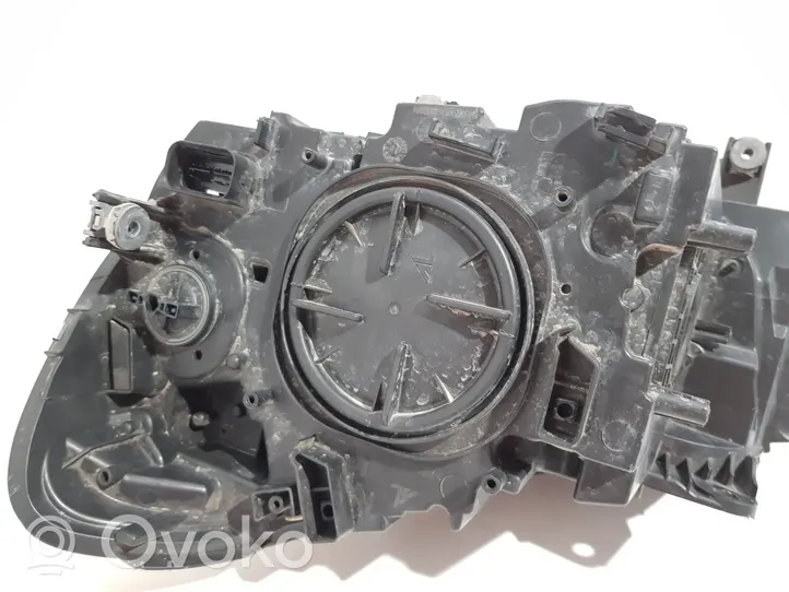 BMW 2 F46 Phare frontale 74227404
