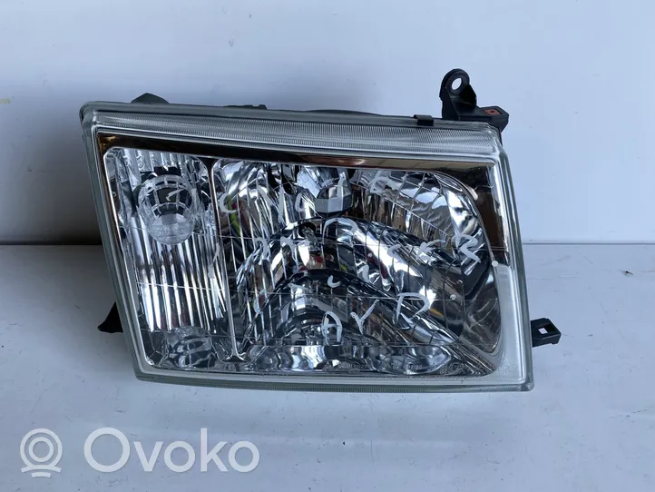 Toyota Land Cruiser (HDJ90) Lampa przednia 