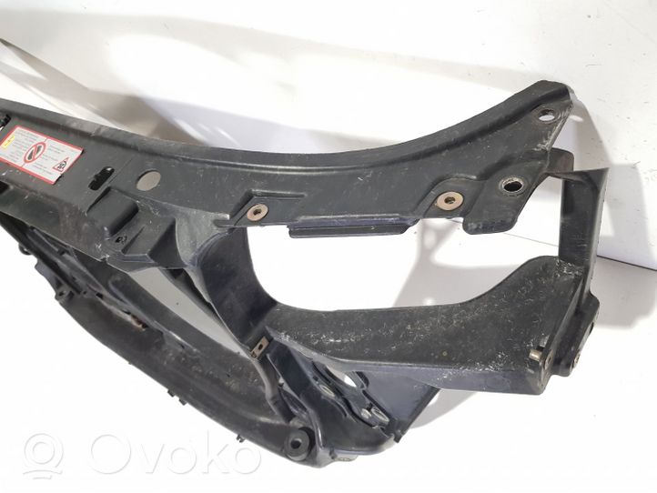 Audi A4 S4 B5 8D Pannello di supporto del radiatore 8D0805594