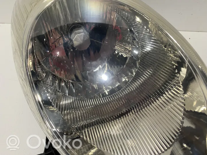 Nissan Micra Headlight/headlamp 26010BC500