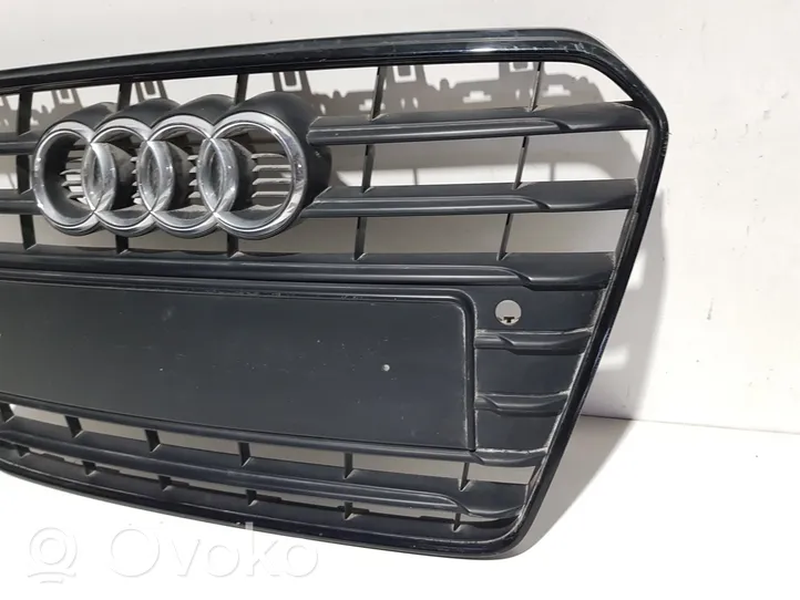 Audi A5 8T 8F Grille calandre supérieure de pare-chocs avant 8T0853651G