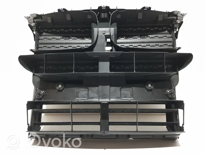 BMW X5 F15 Wlot / Kanał powietrza intercoolera 51648738166