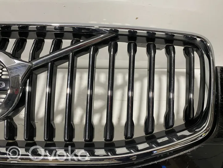 Volvo XC60 Front bumper 