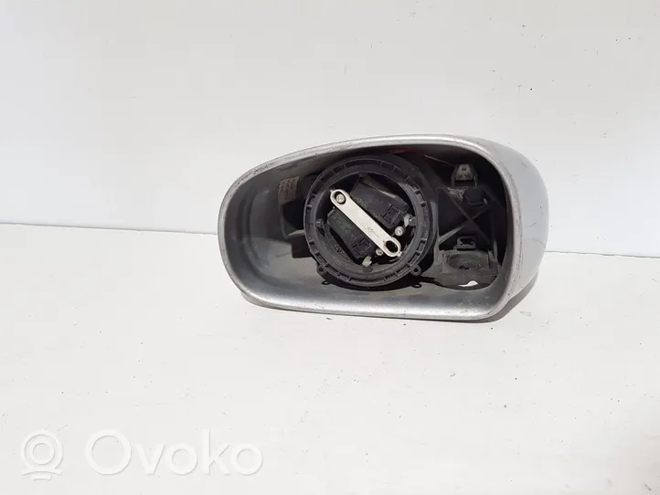 Audi TT Mk1 Rétroviseur électrique de porte avant 8N0857507