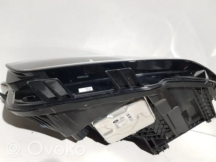 Jaguar XE Lampa przednia GX7313W030EG