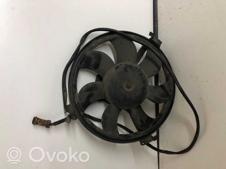 Volkswagen PASSAT B5 Convogliatore ventilatore raffreddamento del radiatore 