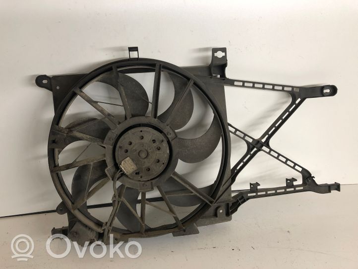 Opel Zafira B Convogliatore ventilatore raffreddamento del radiatore 13205947