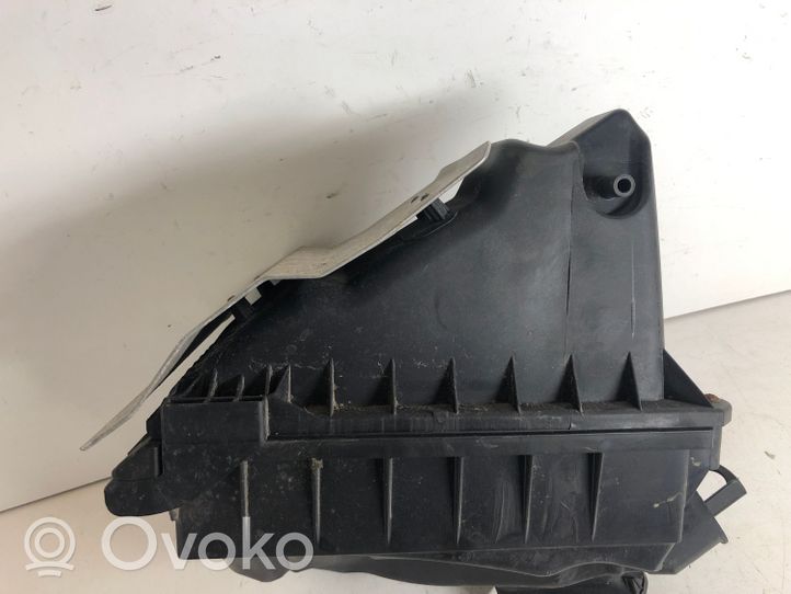 Seat Exeo (3R) Ilmansuodattimen kotelo 0323179