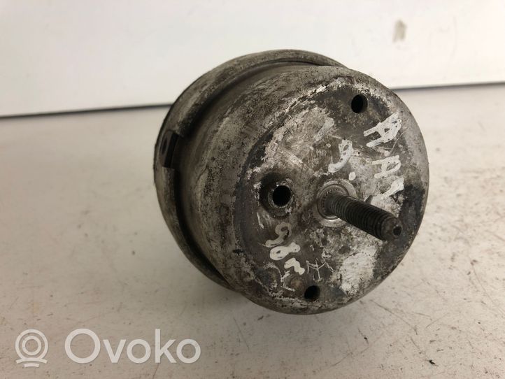 Audi A4 S4 B5 8D Dzinēja spilvens 8D0199382AE