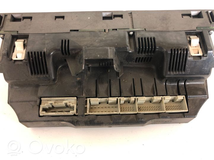 Audi A6 S6 C6 4F Climate control unit 4F2820043