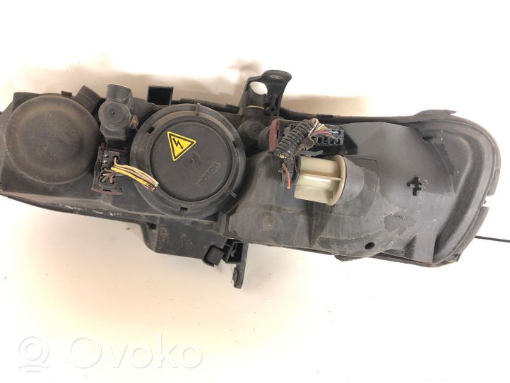 Opel Vectra B Faro/fanale 0301179272