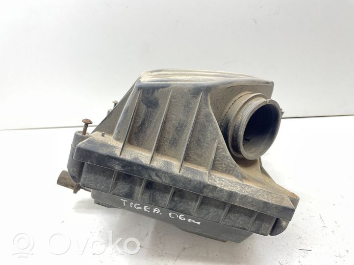 Opel Tigra B Air filter box 