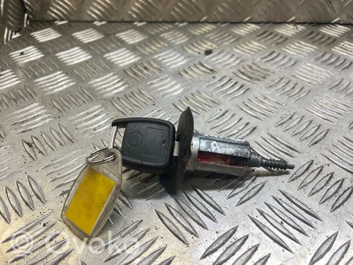 Opel Zafira A Ignition lock 