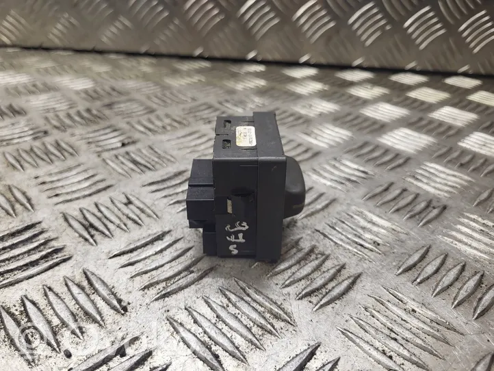 Volvo S70  V70  V70 XC Light switch 