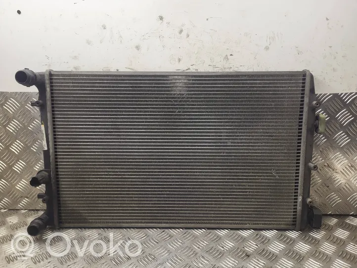 Volkswagen Polo IV 9N3 Radiateur de refroidissement 6Q0121253R