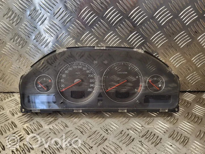 Volvo S60 Speedometer (instrument cluster) 8673262