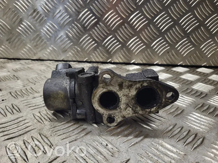 Toyota Corolla Verso E121 EGR valve 2562027090