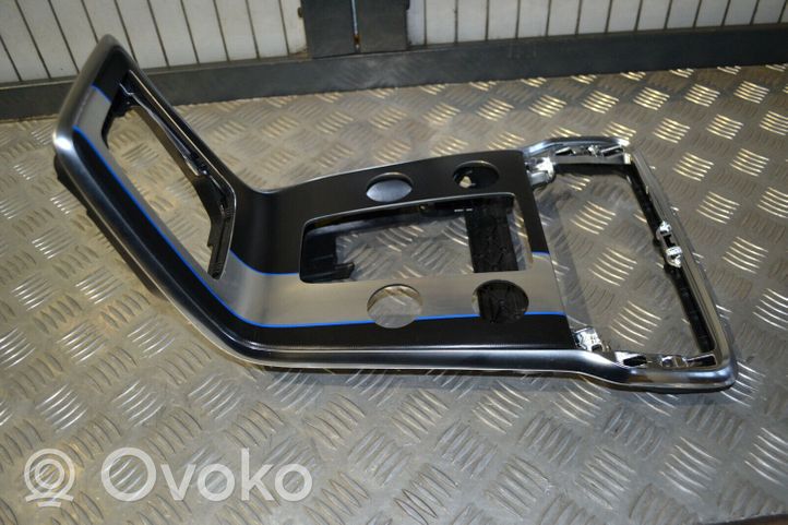 Volvo V40 Panelės apdailos skydas (centrinis) 08632794