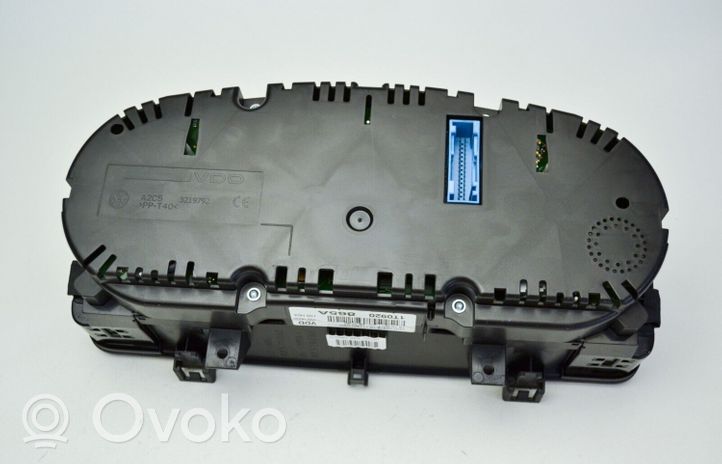 Volkswagen Touran II Compteur de vitesse tableau de bord 1T0920865A